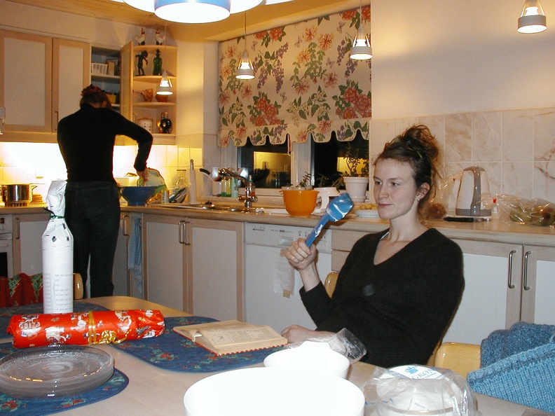 Malou and her sister Marianne preparing christmas eve dinner
